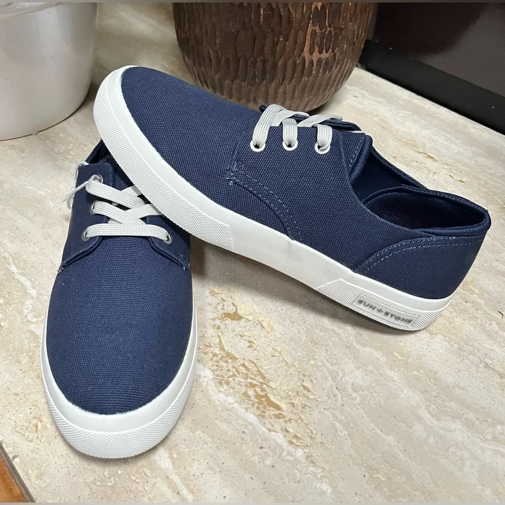 NWT Sun + Stone Men’s Kiva Core Lace Up Sneakers